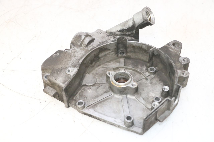 photo de TAPA STATOR PEUGEOT KISBEE 4T 50 (2018 - 2022) - Primer plano técnico