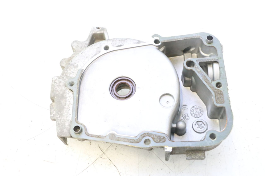 photo de TAPA STATOR PEUGEOT KISBEE 4T 50 (2018 - 2022) - Primer plano técnico