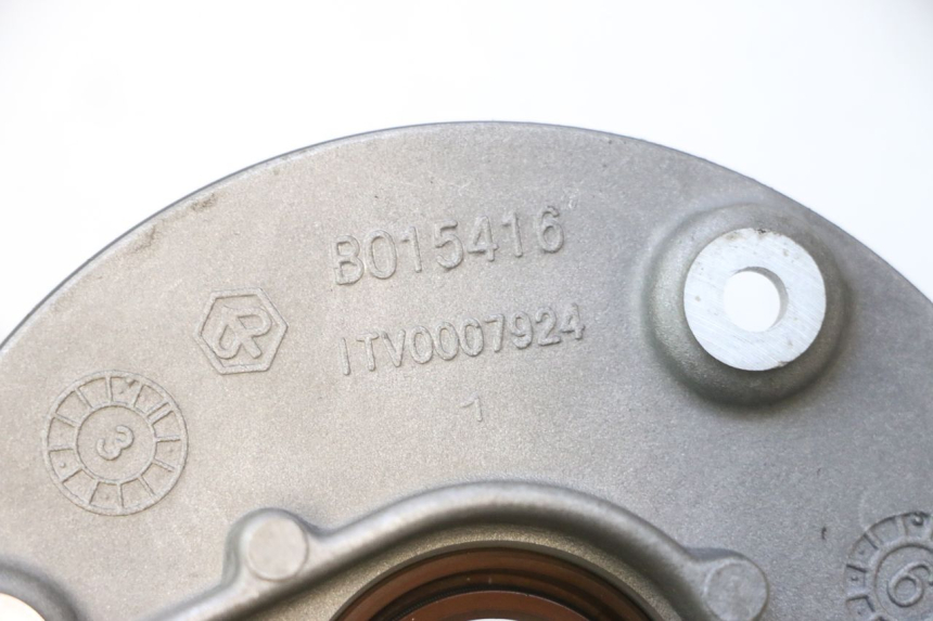 photo de TAPA STATOR PIAGGIO LIBERTY IGET S 125 (2016 - 2020) - Detalle de la pieza