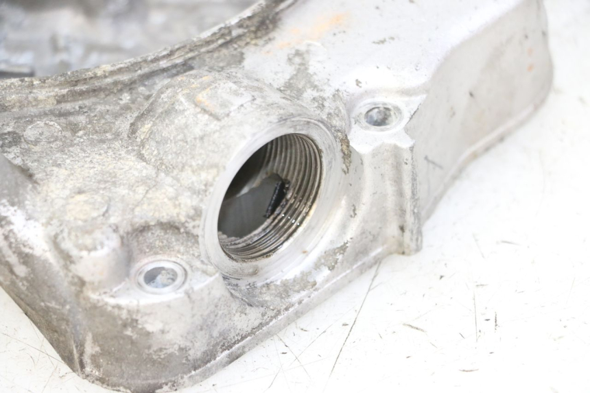 photo de TAPA STATOR PEUGEOT VIVACITY 125 (2010 - 2017) - Detalles de los puntos de fijación