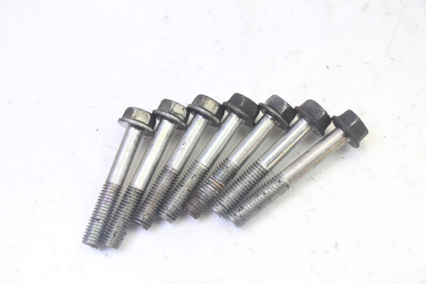 photo de TAPA ENGRANAJES HONDA FES S-WING SWING ABS 125 (2007 - 2015) - Primer plano técnico