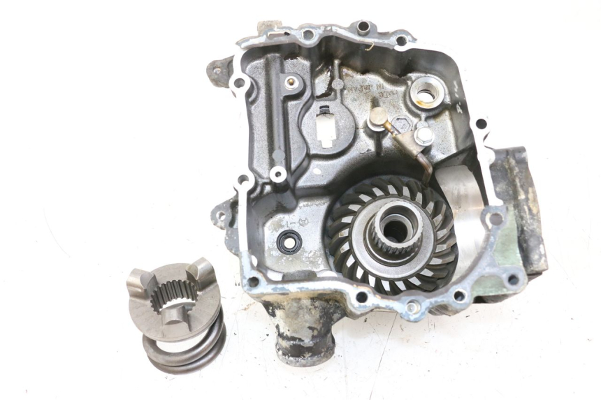 photo de TAPA ENGRANAJES KAWASAKI GTR 1000 (1994 - 2004) - Otra perspectiva