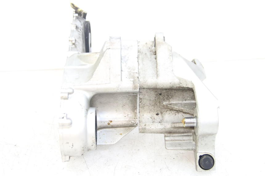 photo de TAPA ENGRANAJES YAMAHA XP T-MAX TMAX 500 (2004 - 2007) - Primer plano técnico