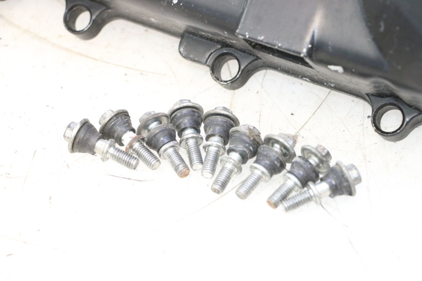 photo de CUBIERTA DEL VARIADOR KYMCO AGILITY 4T 50 (2005 - 2018) - Características distintivas