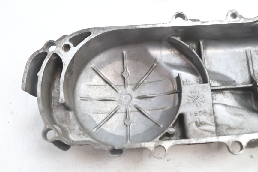 photo de CUBIERTA DEL VARIADOR KYMCO AGILITY 4T 50 (2005 - 2018) - Primer plano de alta resolución
