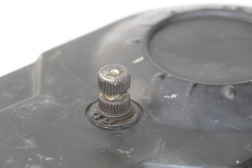 photo de TAPA VARIADOR KYMCO AGILITY CITY 4T 50 (2008 - 2016) - Detalles de los puntos de fijación