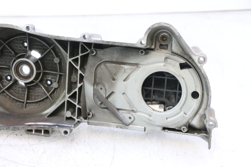photo de TAPA VARIADOR APRILIA ATLANTIC S 125 (2010 - 2013) - Características distintivas