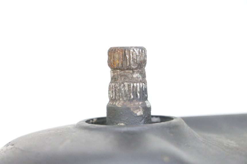 photo de CUBIERTA DEL VARIADOR MBK BOOSTER SPIRIT 50 (2004 - 2017) - Detalles de los puntos de fijación