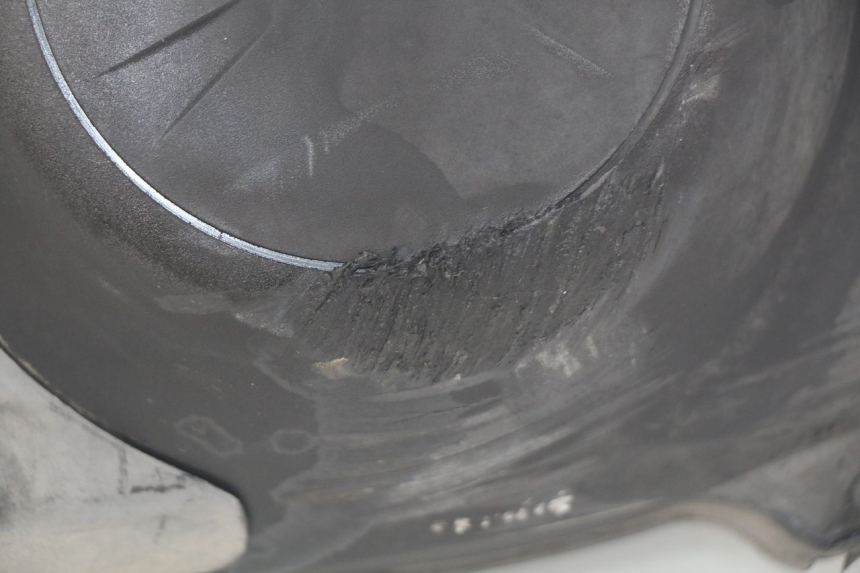 photo de CUBIERTA DEL VARIADOR SUZUKI BURGMAN 125 (2007 - 2014) - Primer plano técnico