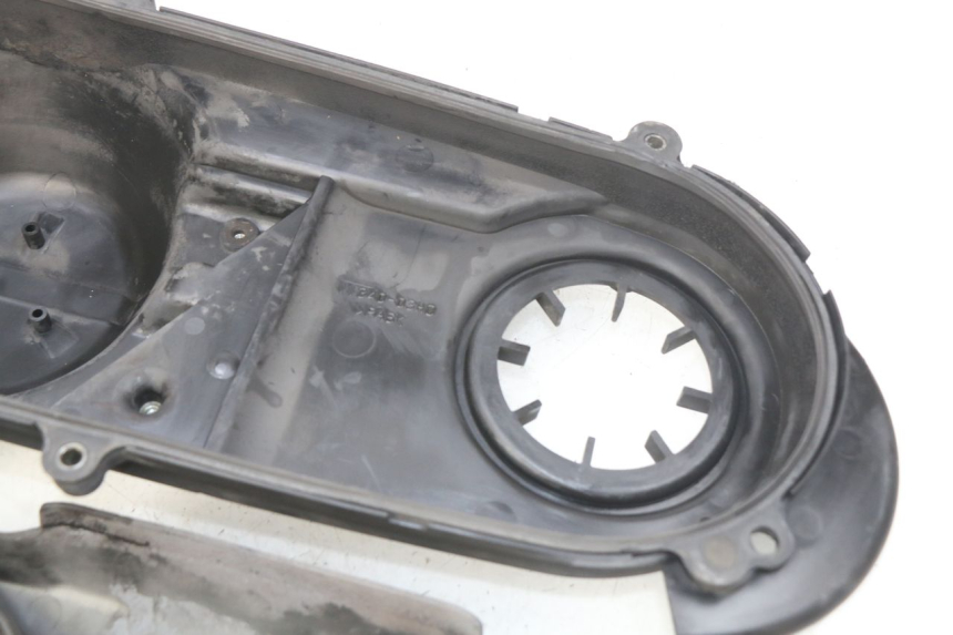 photo de CUBIERTA DEL VARIADOR SUZUKI BURGMAN 125 (2007 - 2014) - Detalles de los puntos de fijación