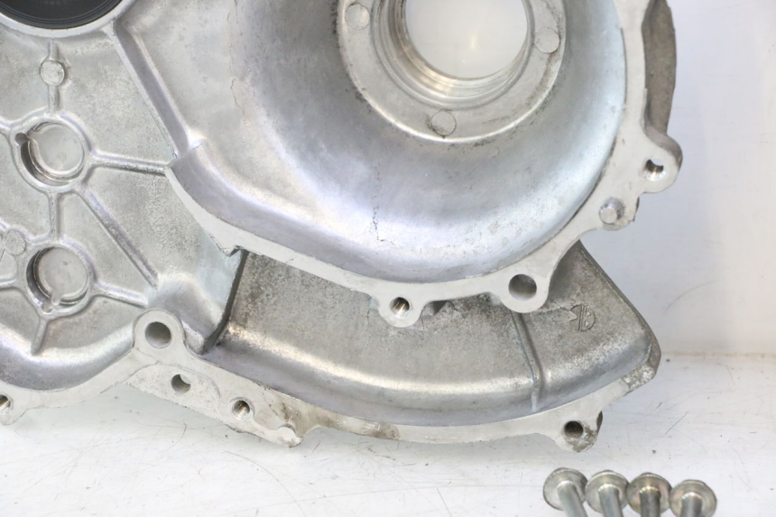 photo de TAPA VARIADOR SUZUKI BURGMAN EXECUTIVE ABS 650 (2006 - 2012) - Enfoque en la estructura