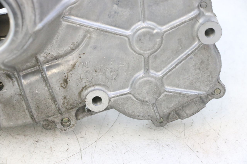 photo de TAPA VARIADOR SUZUKI BURGMAN EXECUTIVE ABS 650 (2006 - 2012) - Detalles de los puntos de fijación