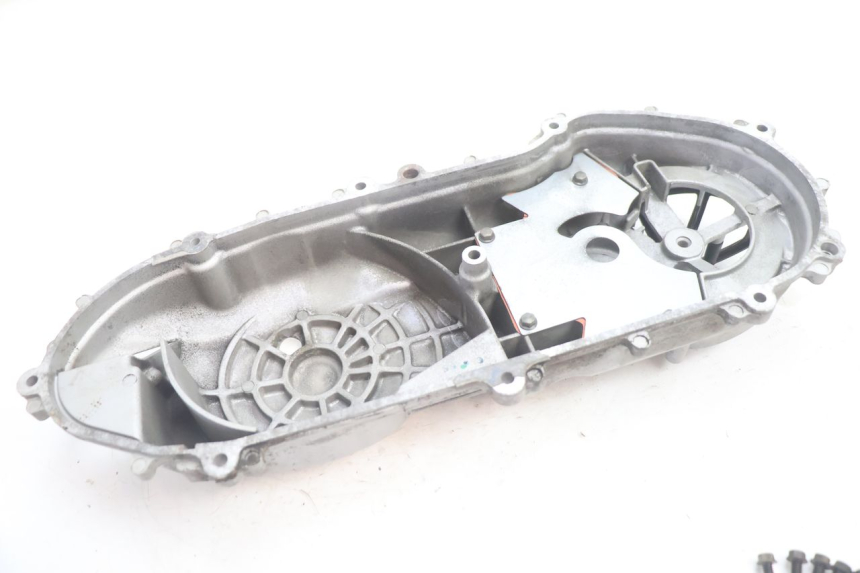 photo de CUBIERTA DEL VARIADOR YAMAHA BW'S BWS 125 (2010 - 2013) - Detalles de los puntos de fijación