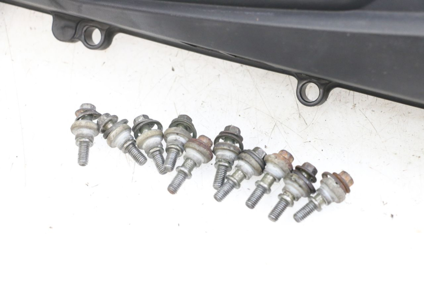 photo de CUBIERTA DEL VARIADOR KYMCO DINK STREET 125 (2009 - 2014) - Vista general del producto