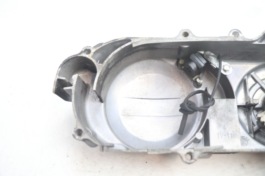 photo de CUBIERTA DEL VARIADOR JM MOTORS EVOLIS 4T 50 (2018 - 2022) - Detalles de los puntos de fijación