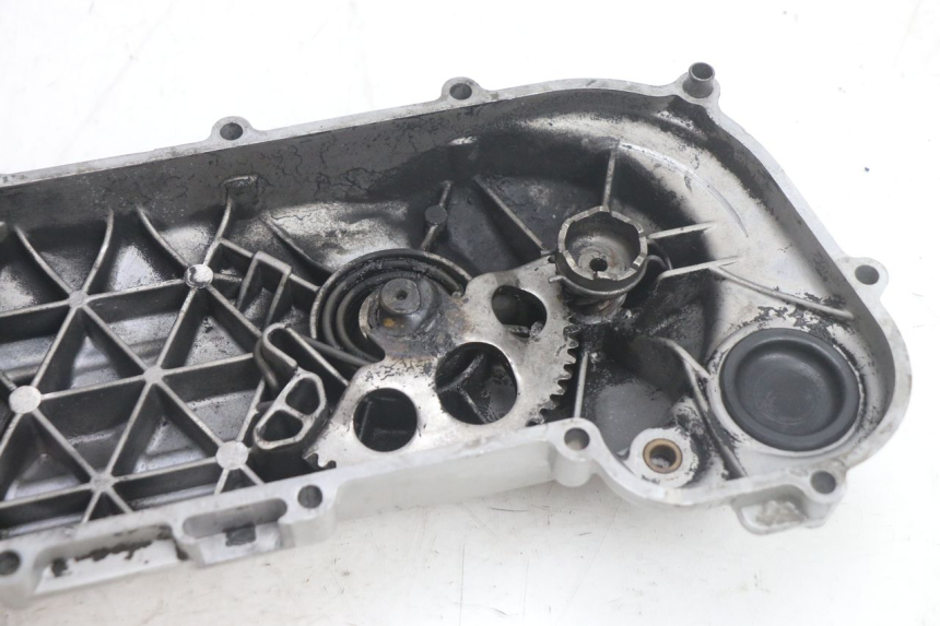 photo de CUBIERTA DEL VARIADOR PIAGGIO FLY 2T 50 (2004 - 2017) - Detalles de los puntos de fijación