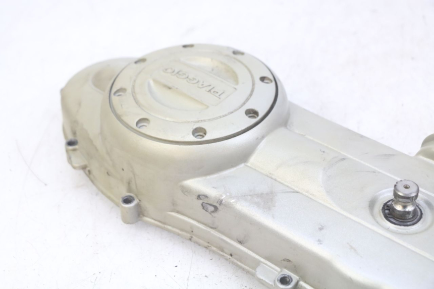 photo de CUBIERTA DEL VARIADOR PIAGGIO FLY 4T 50 (2013 - 2017) - Detalles de los puntos de fijación