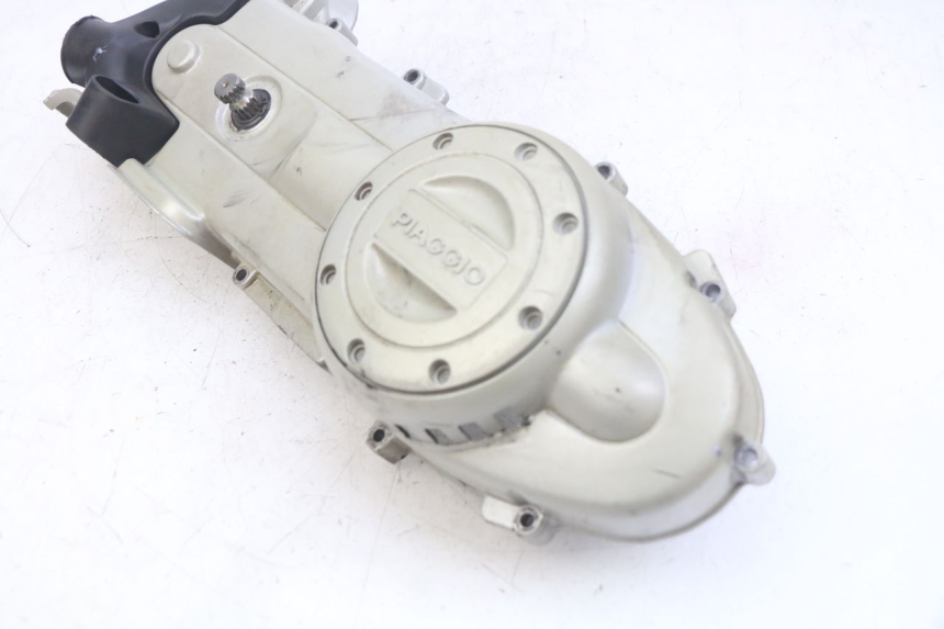 photo de CUBIERTA DEL VARIADOR PIAGGIO FLY 4T 50 (2013 - 2017) - Estado de la superficie y material