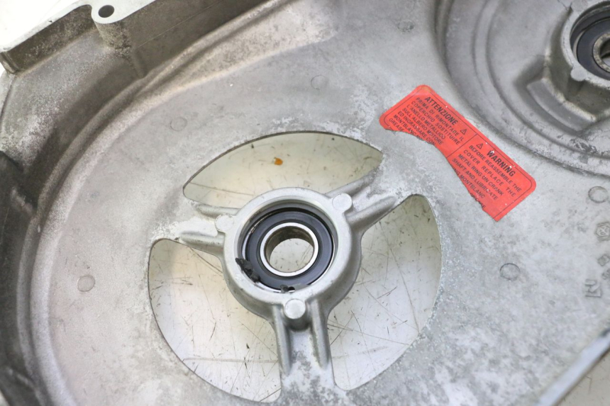 photo de CUBIERTA DEL VARIADOR GILERA GP 800 (2007 - 2013) - Recambio usado revisado