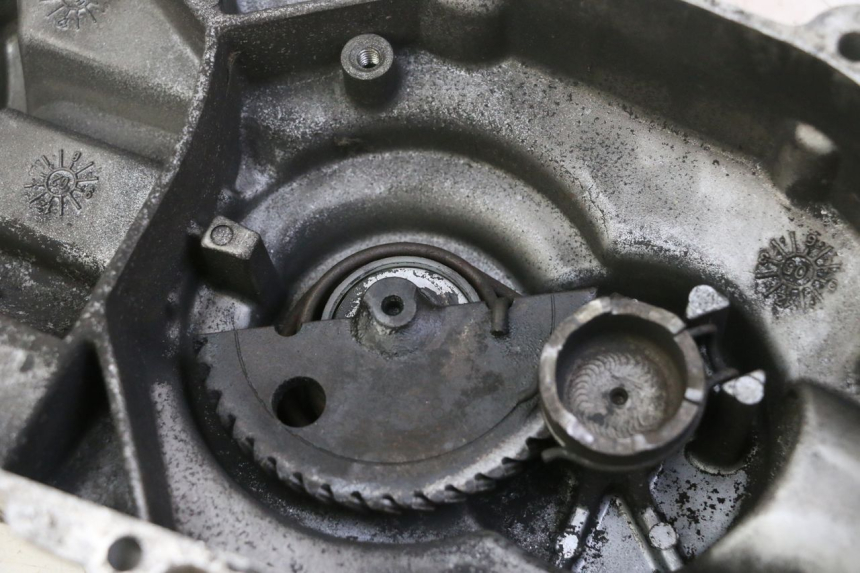 photo de TAPA VARIADOR KYMCO GRAND DINK 125 (2008 - 2014) - Zoom estado de uso