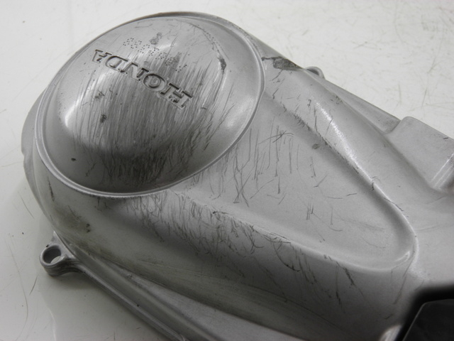 photo de TAPA VARIADOR HONDA SH 125 (2003 - 2004) - Primer plano técnico