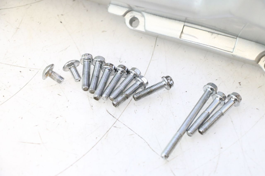 photo de TAPA VARIADOR KEEWAY HURRICANE 50 (2006 - 2019) - Foto de producto adicional