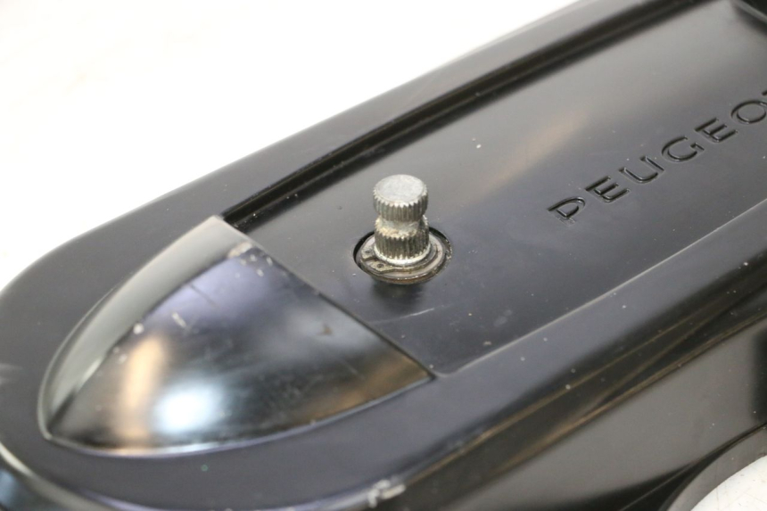 photo de CUBIERTA DEL VARIADOR PEUGEOT KISBEE 2T 50 (2010 - 2017) - Marcados y referencias originales
