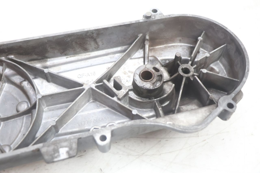 photo de CUBIERTA DEL VARIADOR PEUGEOT KISBEE 2T 50 (2010 - 2017) - Otra vista del artículo