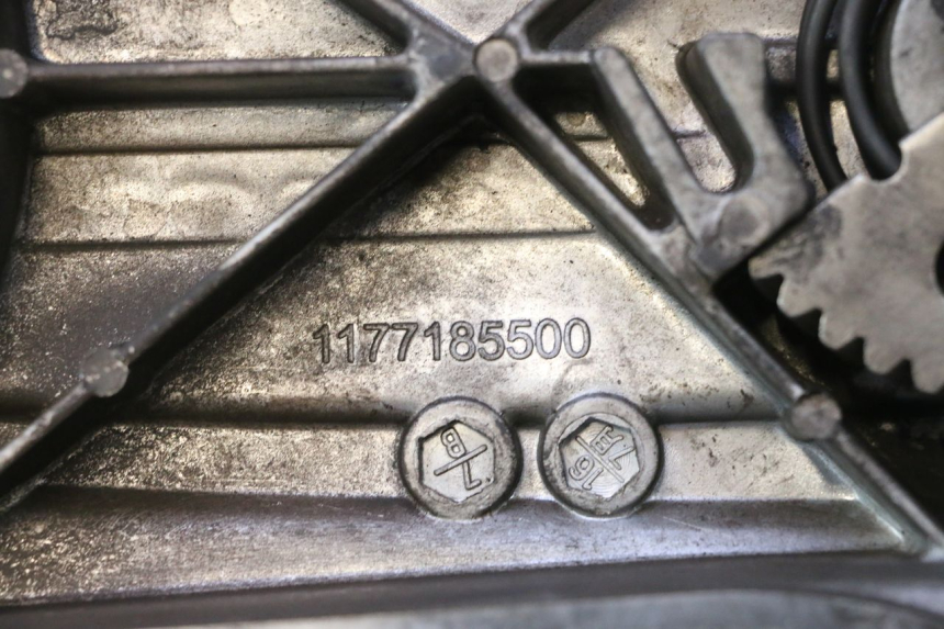 photo de CUBIERTA DEL VARIADOR PEUGEOT KISBEE 2T 50 (2010 - 2017) - Características distintivas