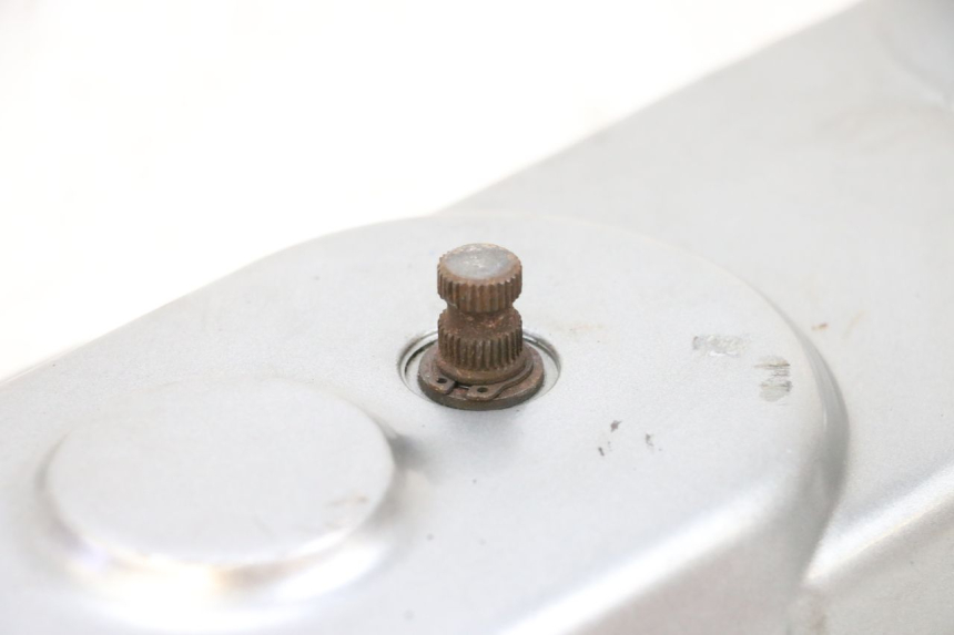 photo de CUBIERTA DEL VARIADOR PEUGEOT KISBEE 4T 50 (2010 - 2017) - Características distintivas