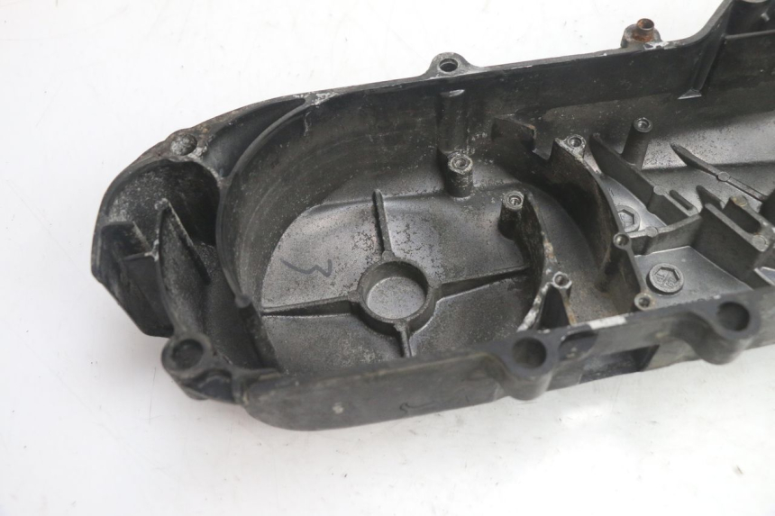 photo de CUBIERTA DEL VARIADOR PEUGEOT KISBEE 4T 50 (2018 - 2022) - Detalles de los puntos de fijación