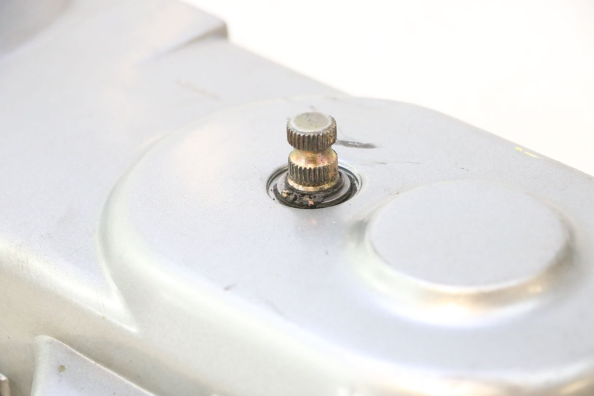 photo de CUBIERTA DEL VARIADOR PEUGEOT KISBEE 4T 50 (2010 - 2017) - Detalles de los puntos de fijación