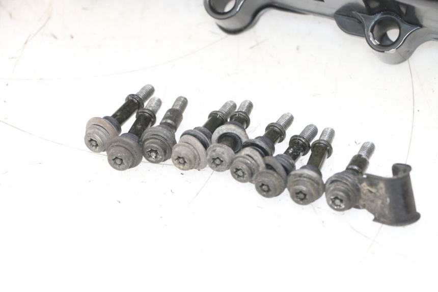 photo de TAPA VARIADOR PEUGEOT KISBEE 4T 50 (2023 - 2026) - Otra vista del artículo
