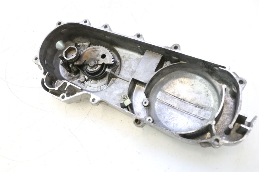 photo de CUBIERTA DEL VARIADOR PEUGEOT KISBEE 4T 50 (2010 - 2017) - Otra perspectiva
