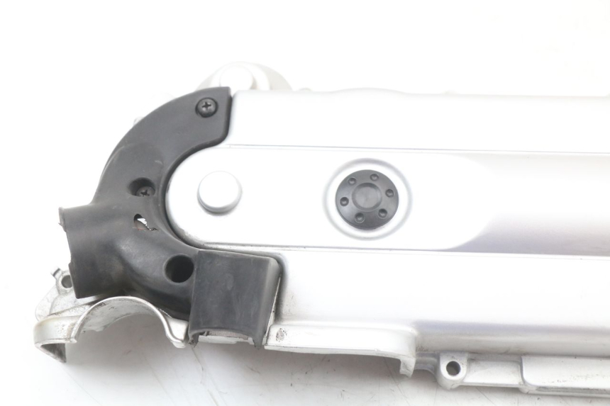 photo de TAPA VARIADOR PIAGGIO LIBERTY 4T 50 (2018 - 2021) - Primer plano técnico