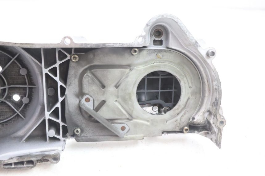 photo de TAPA VARIADOR PIAGGIO LIBERTY 125 (1998 - 2008) - Primer plano de alta resolución