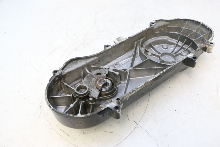 photo de CUBIERTA DEL VARIADOR PEUGEOT LUDIX 50 (2008 - 2017) - Primer plano técnico