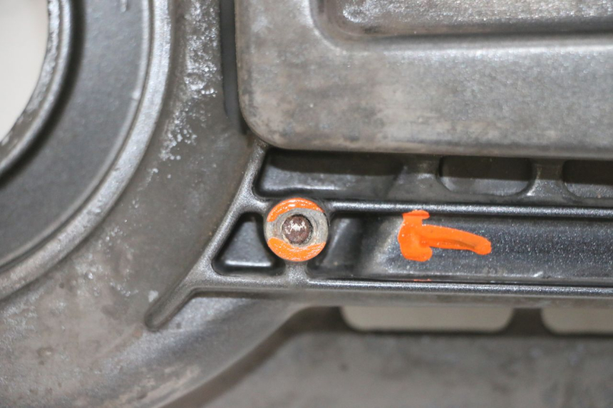 photo de CUBIERTA DEL VARIADOR PIAGGIO MP3 LT 400 (2007 - 2012) - Características distintivas