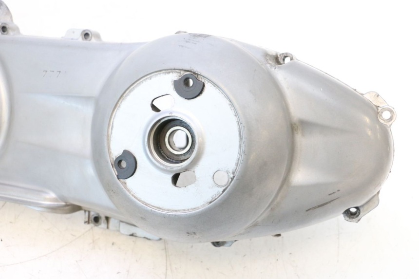 photo de TAPA VARIADOR PIAGGIO MP3 RL 250 (2006 - 2010) - Características distintivas