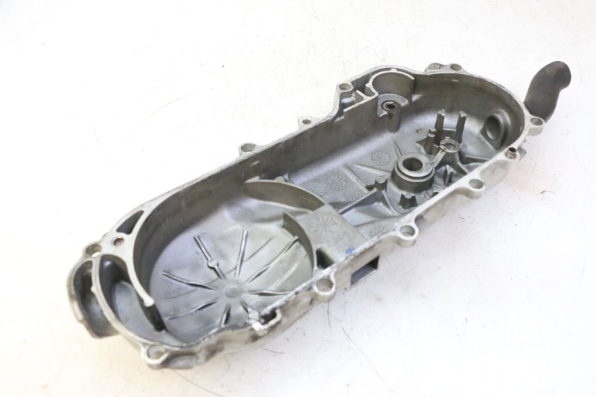 photo de TAPA VARIADOR KYMCO LIKE 4T 50 (2019 - 2025) - Detalles de los puntos de fijación