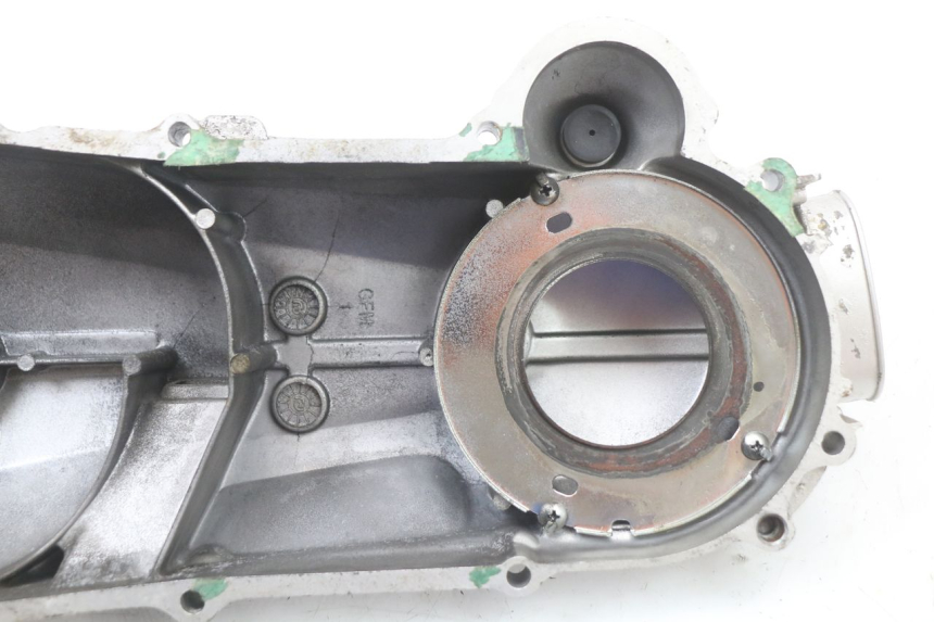 photo de CUBIERTA DEL VARIADOR HONDA NHX LEAD 110 (2008 - 2010) - Detalles de los puntos de fijación