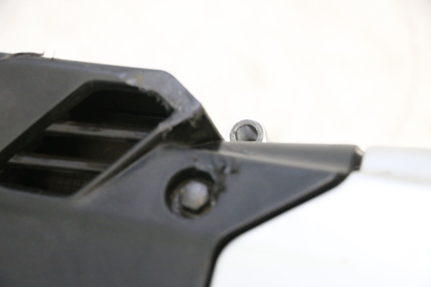 photo de TAPA VARIADOR HONDA PCX (JF57/JF64) 125 (2014 - 2018) - Características distintivas