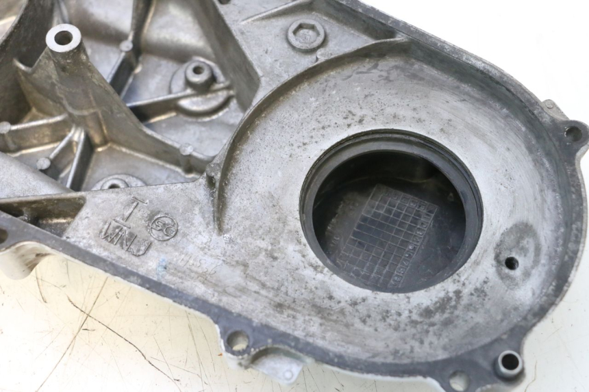 photo de TAPA VARIADOR HONDA PCX (JF57/JF64) 125 (2014 - 2018) - Otra perspectiva