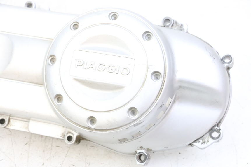 photo de CUBIERTA DEL VARIADOR PIAGGIO ZIP 4T 50 (2018 - 2020) - Características distintivas