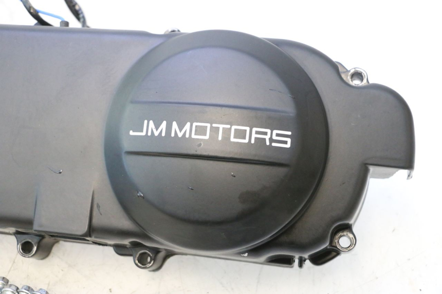 photo de TAPA VARIADOR JM MOTORS R-MAX TECH 50 (2024 - 2026) - Características distintivas