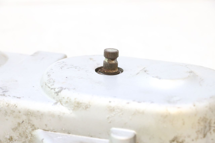 photo de TAPA VARIADOR YIYING RETRO 50 (2008 - 2017) - Detalles de los puntos de fijación