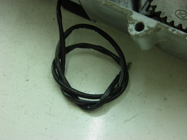 photo de TAPA VARIADOR ROADSIGN WALLABY 50 (2009 - 2014) - Detalles de los puntos de fijación