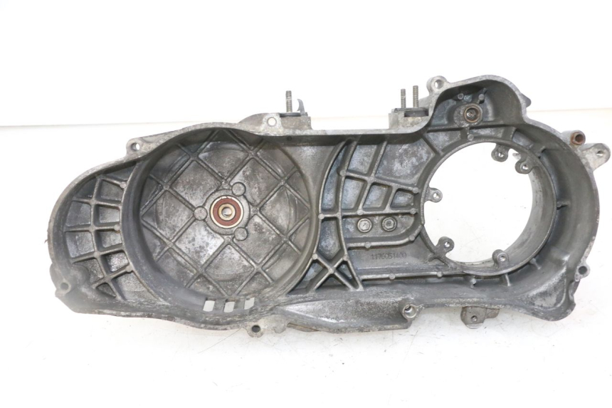 photo de CUBIERTA DEL VARIADOR PEUGEOT SATELIS COMPRESSOR K15 125 (2006 - 2009) - Primer plano técnico