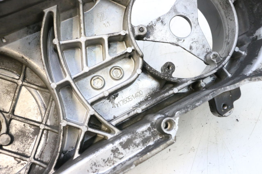 photo de CUBIERTA DEL VARIADOR PEUGEOT SATELIS COMPRESSOR K15 125 (2006 - 2009) - Detalle de la pieza