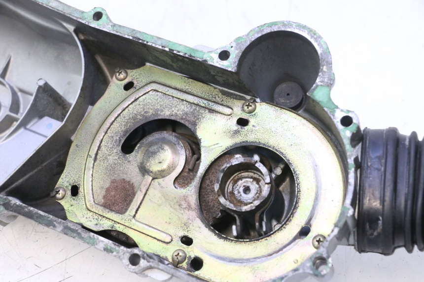 photo de CUBIERTA DEL VARIADOR HONDA SCV LEAD 100 (2003 - 2007) - Zoom estado de uso